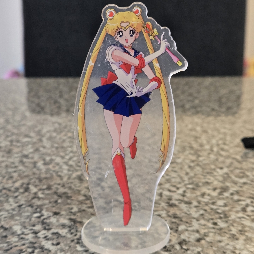🍒🍒 Sailor Moon Acrylic Standee - Picture 3 of 5